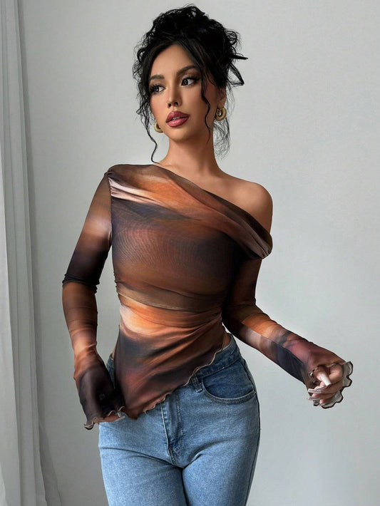 Camiseta de manga larga ajustada de mujer con cuello asimétrico