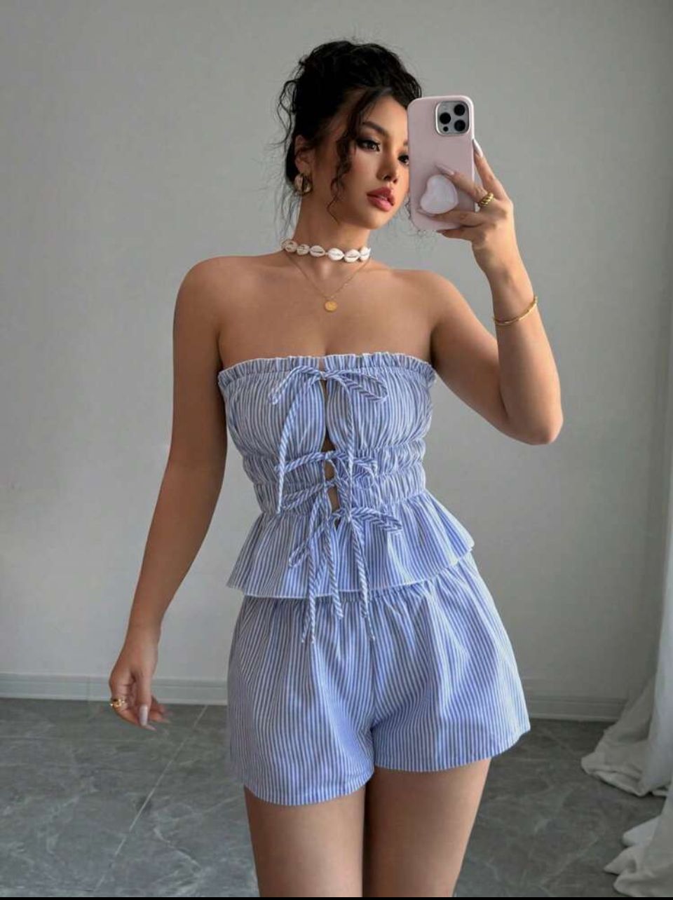 Set de 2 piezas de vacaciones de verano: Top corto con volantes en el bajo, sin tirantes y con lazo